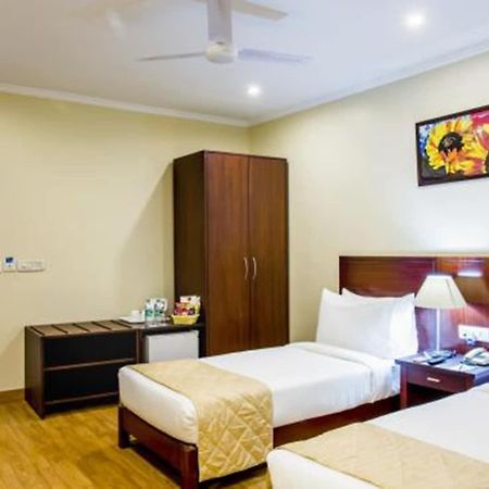 Clarks Inn Nehru Place New Delhi Buitenkant foto