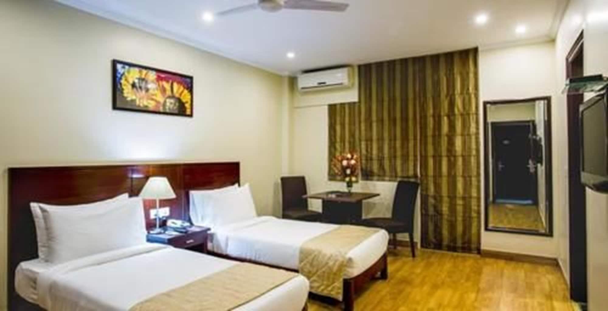 Clarks Inn Nehru Place New Delhi Buitenkant foto