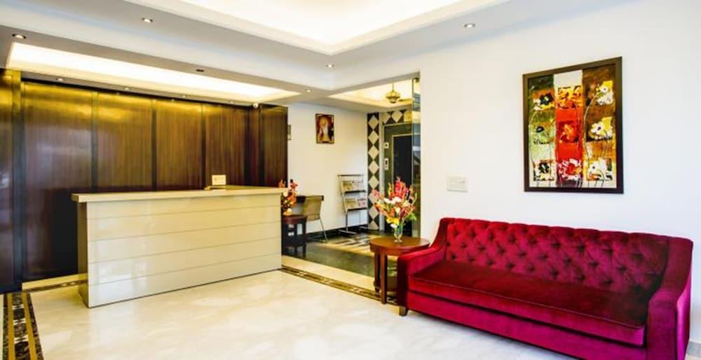 Clarks Inn Nehru Place New Delhi Buitenkant foto