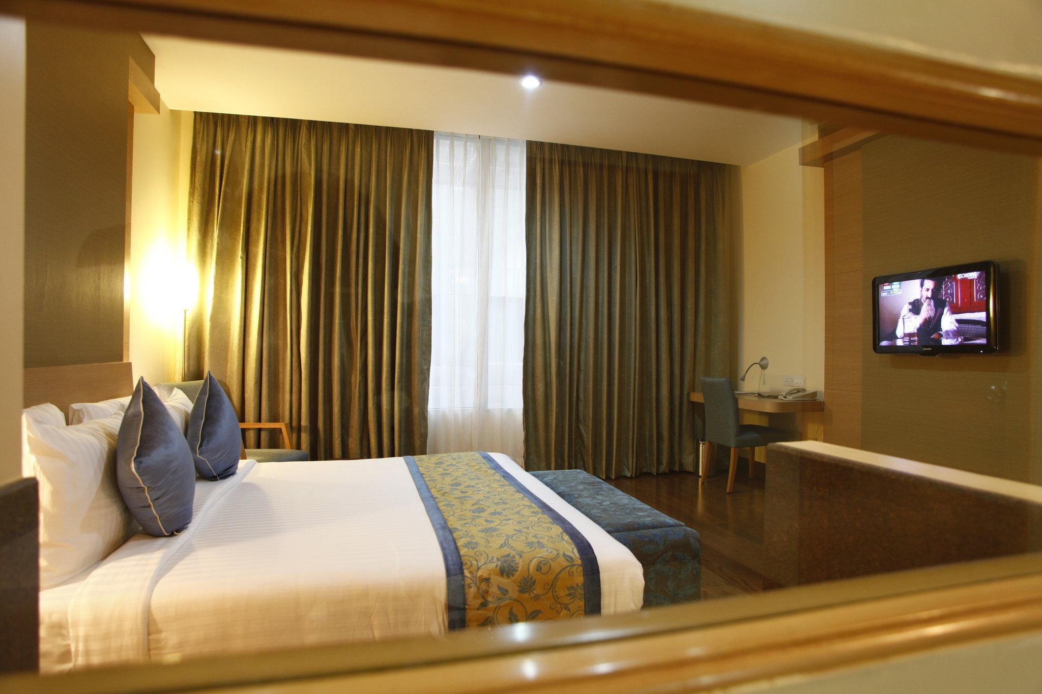 Clarks Inn Nehru Place New Delhi Buitenkant foto