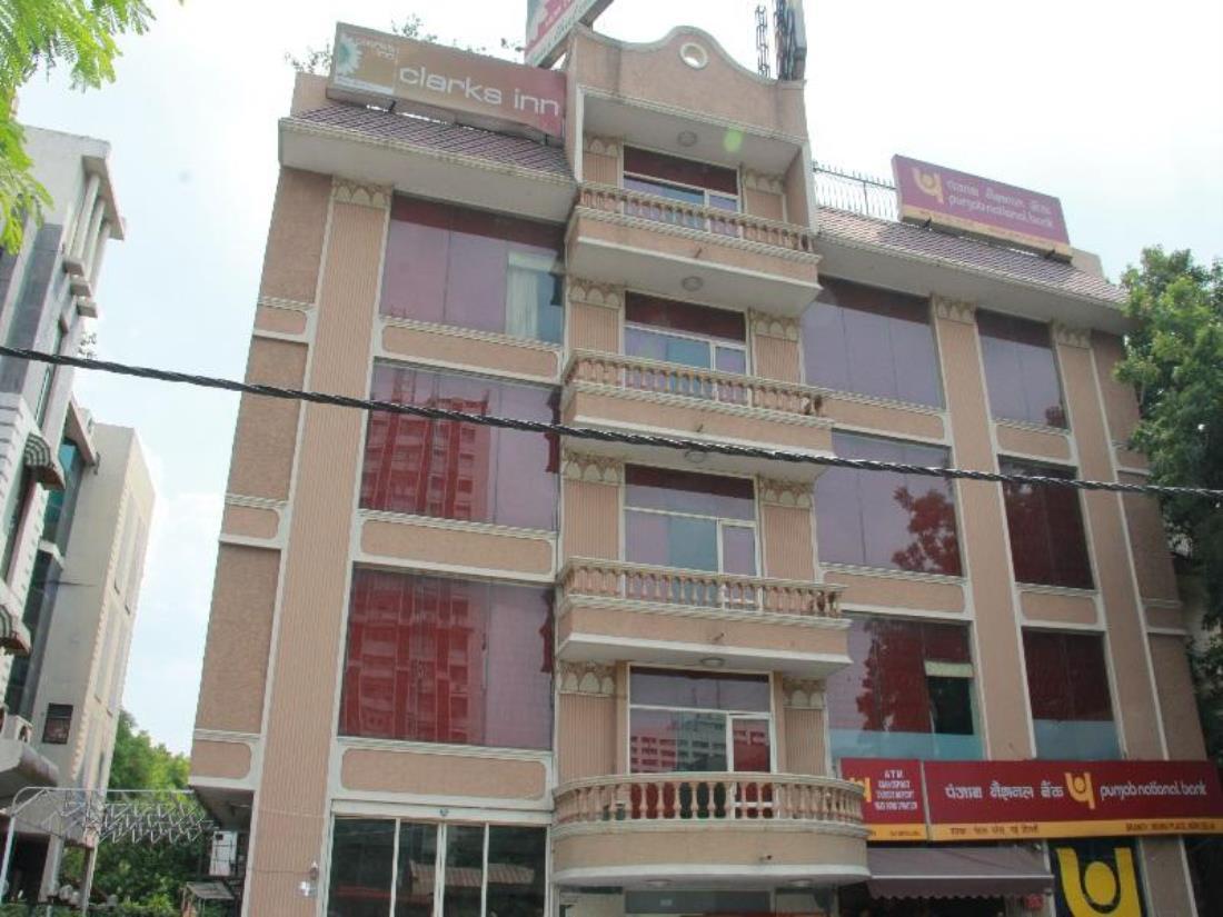 Clarks Inn Nehru Place New Delhi Buitenkant foto