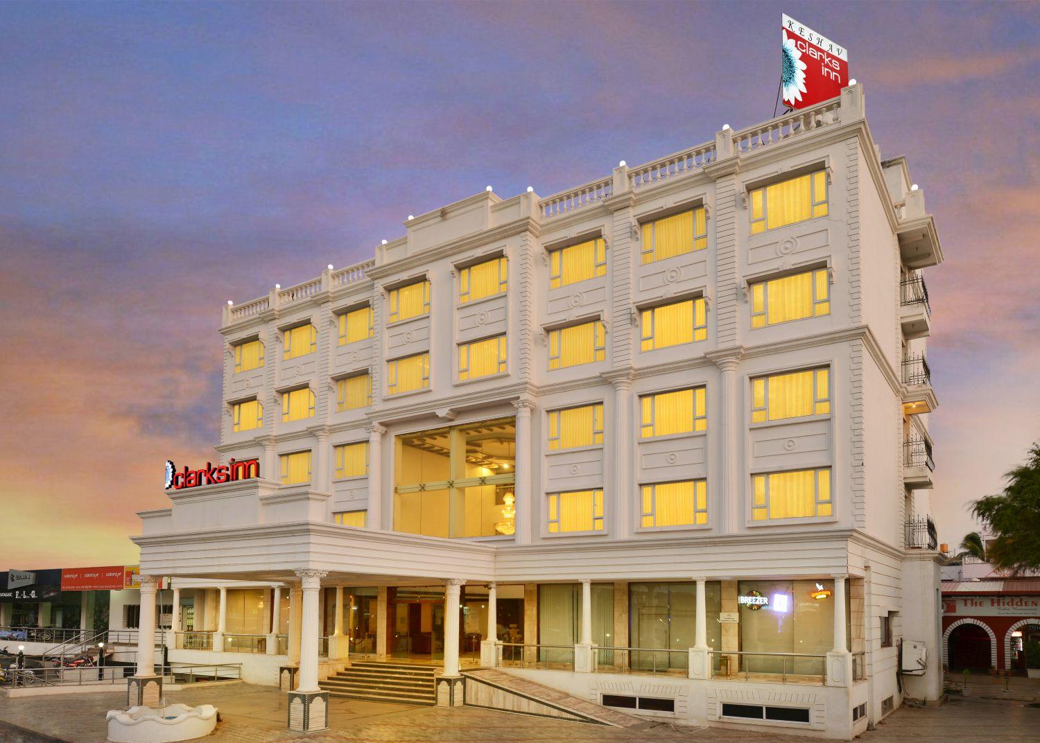 Clarks Inn Nehru Place New Delhi Buitenkant foto