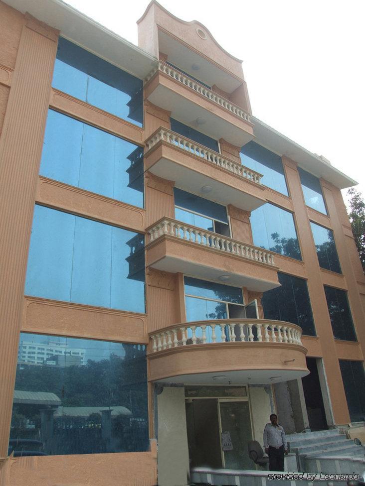 Clarks Inn Nehru Place New Delhi Buitenkant foto